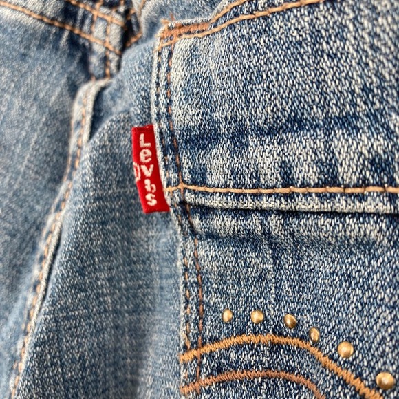 Levi's 515 Boot Cut Medium Wash Jeans - Picture 7 of 13